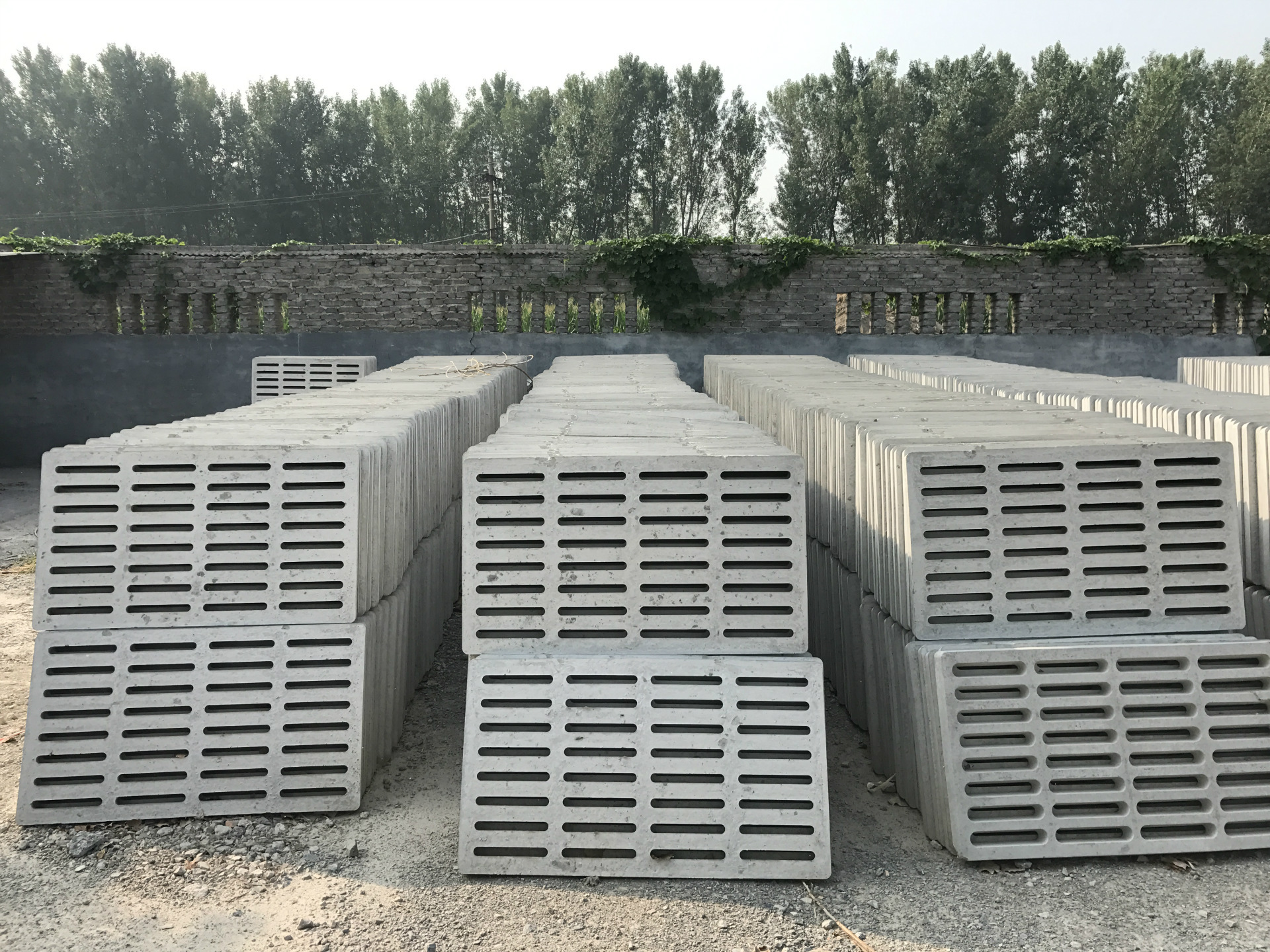 水泥漏粪板 猪用漏粪板 育肥猪漏粪板 养殖猪羊漏粪板