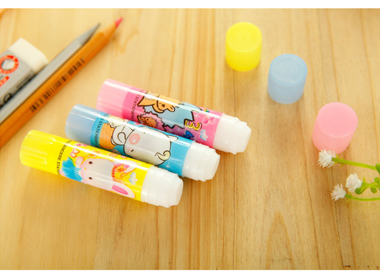 卡通固体胶棒/胶水/固体胶 红黄蓝3色 学生文具花胶棒工厂