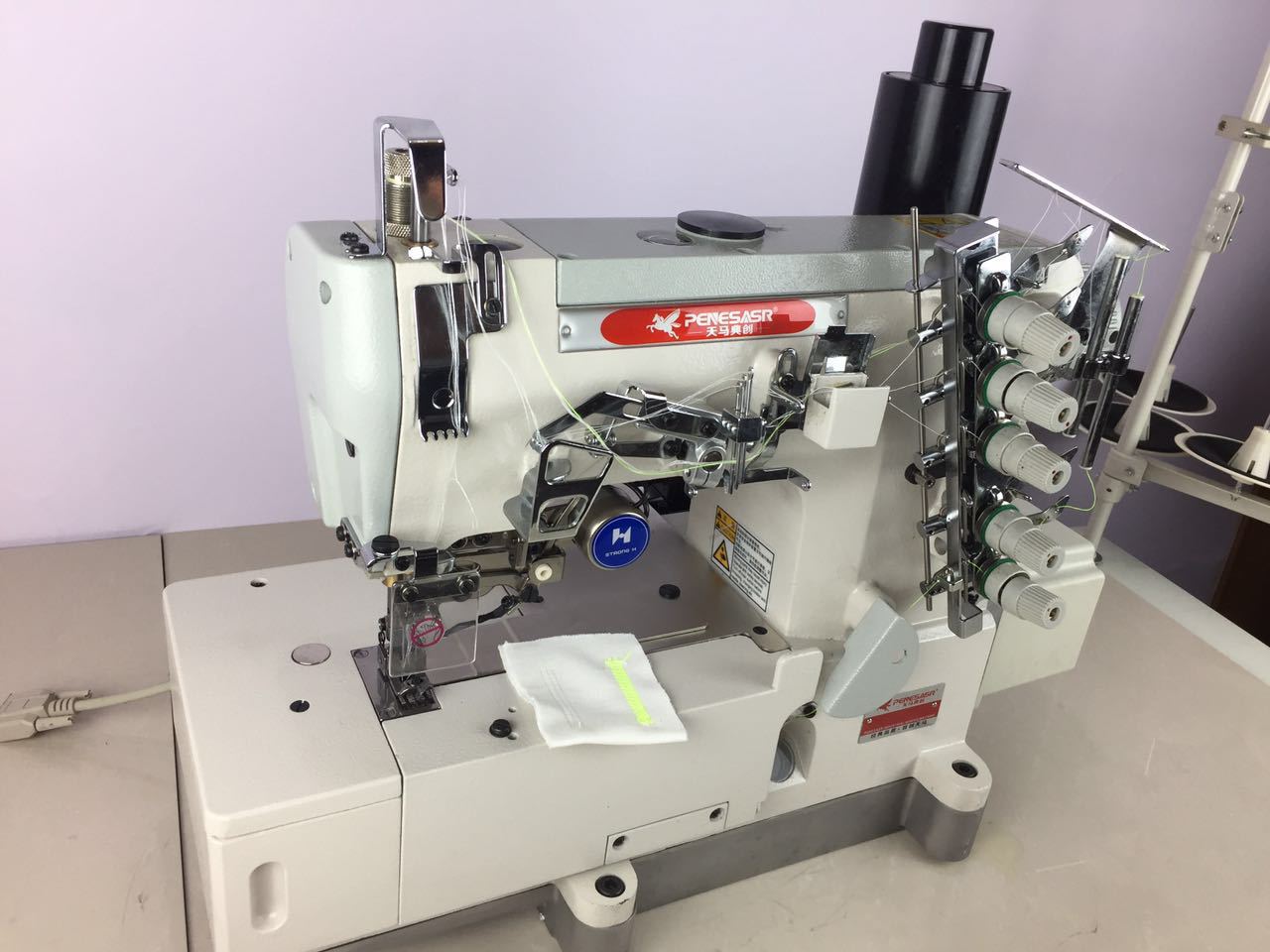 500三针五 线缝纫机电脑直驱机 绷缝机 自动剪线砍车