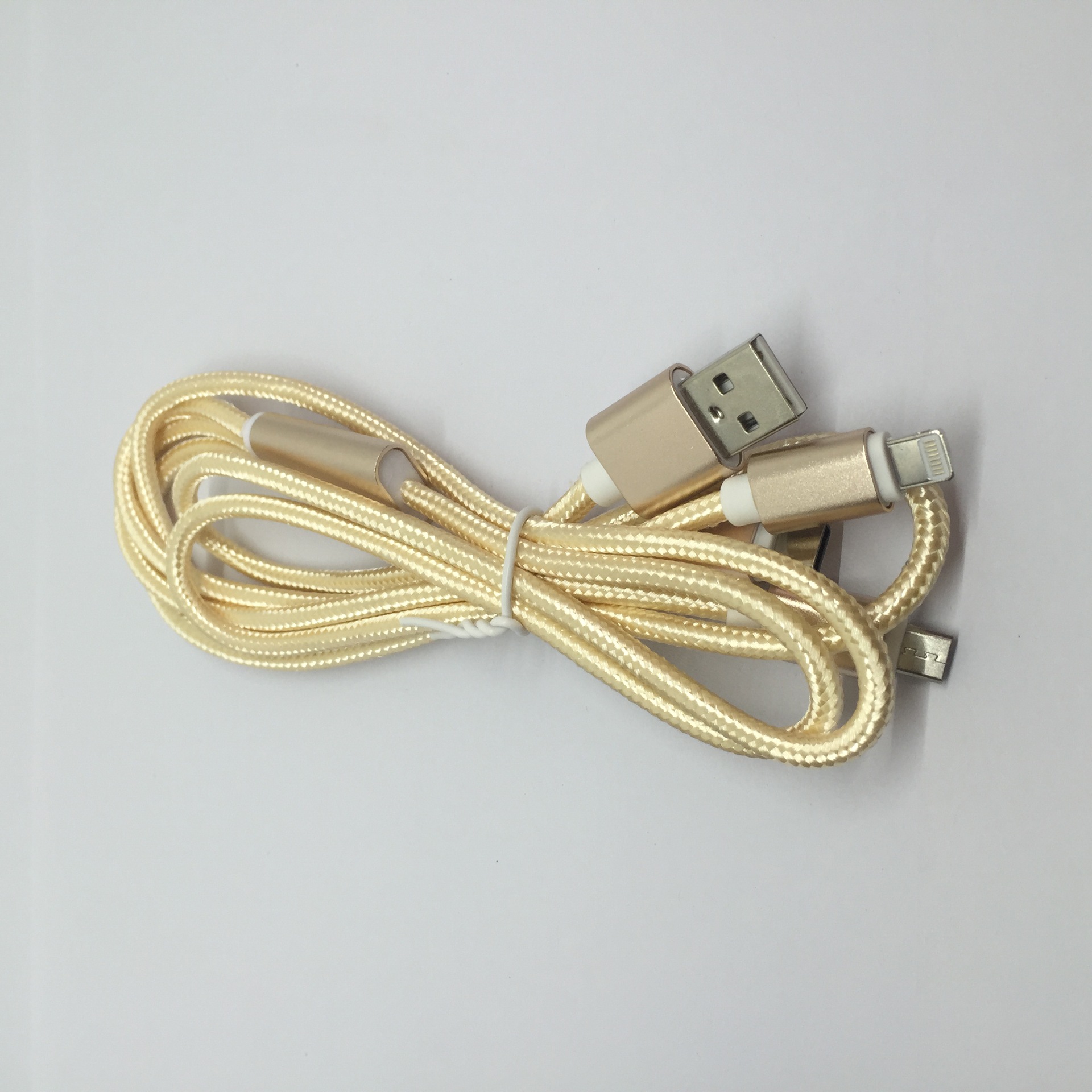 一拖三多功能1.2米数据线 监狱货 乐视 安卓 6s手机通用多头充电