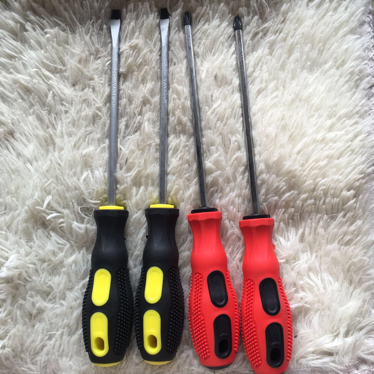 超耐磨螺丝刀按摩柄螺丝刀带磁性螺丝刀一字十字3寸4寸5寸6寸批发