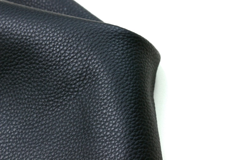 荔枝纹头层牛皮 中小黑色哑光箱包真皮面料棕色头层黄牛皮