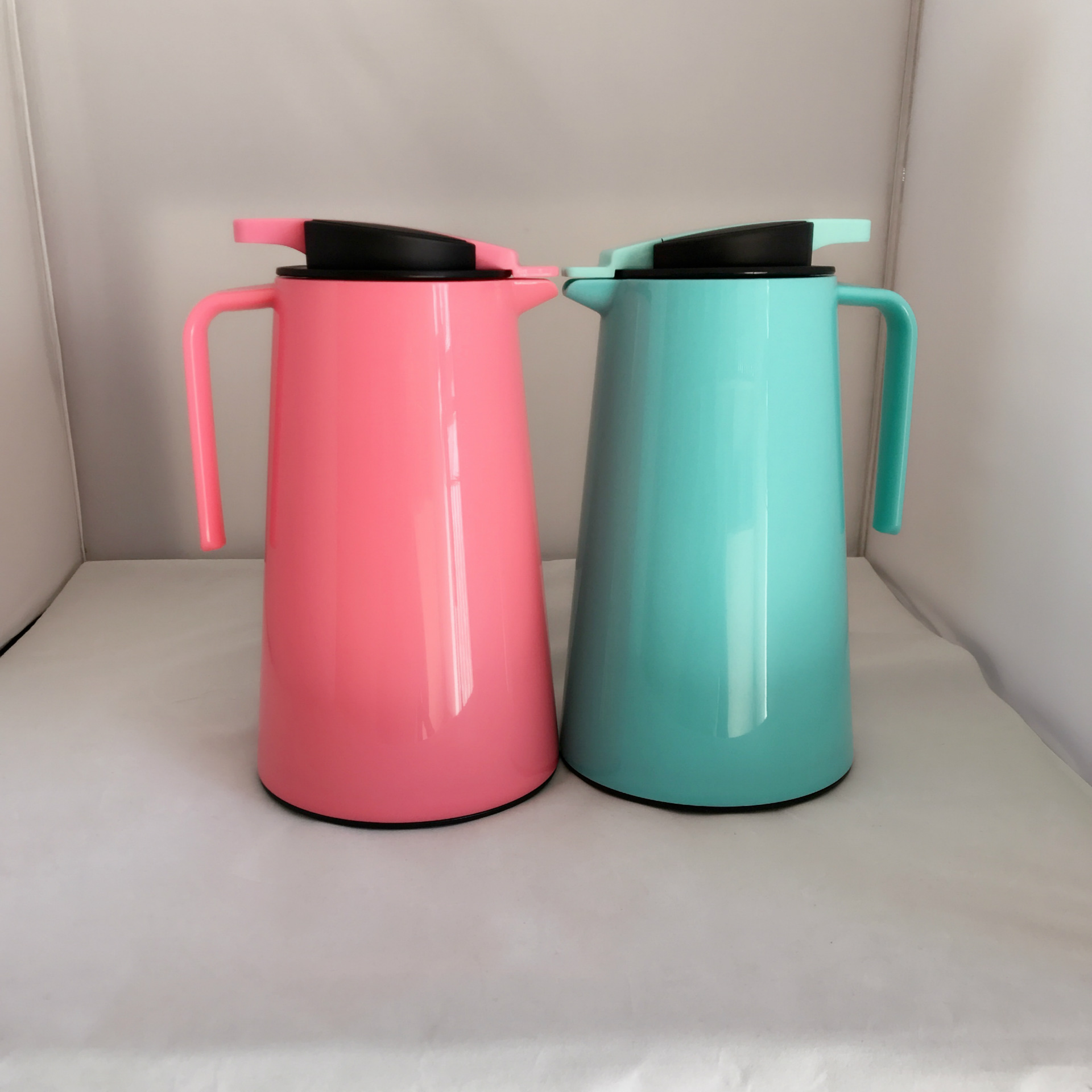 夏季养生塑料保温咖啡壶直身时尚热水壶安全放心居家小助手