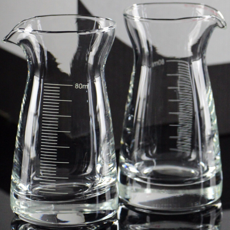 中式厚底分酒杯带刻度醒酒器 纯色透明时尚美观居家耐用醒酒器