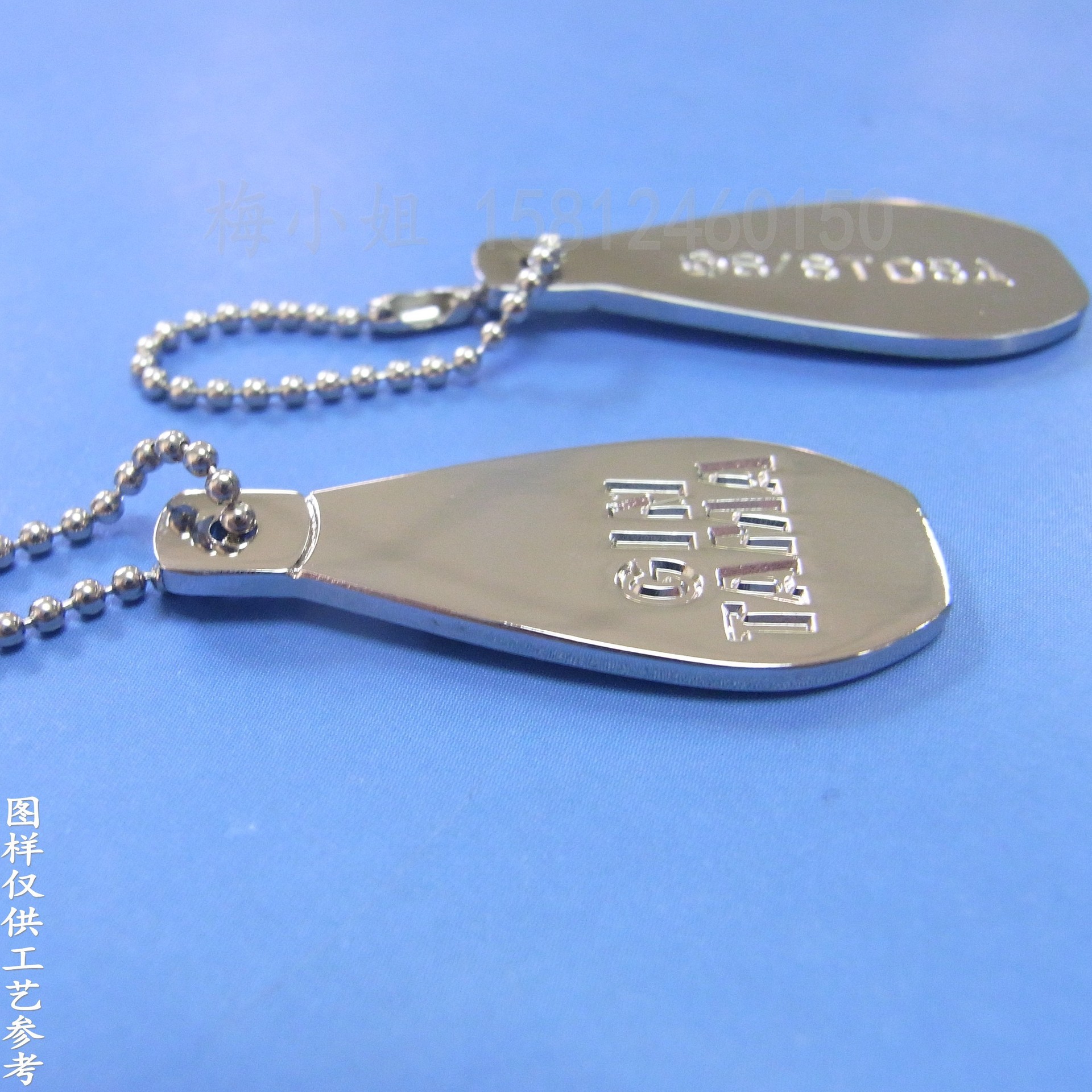 供应锌合金金属吊牌 创意网球拍卡通挂件 体育赛事礼品