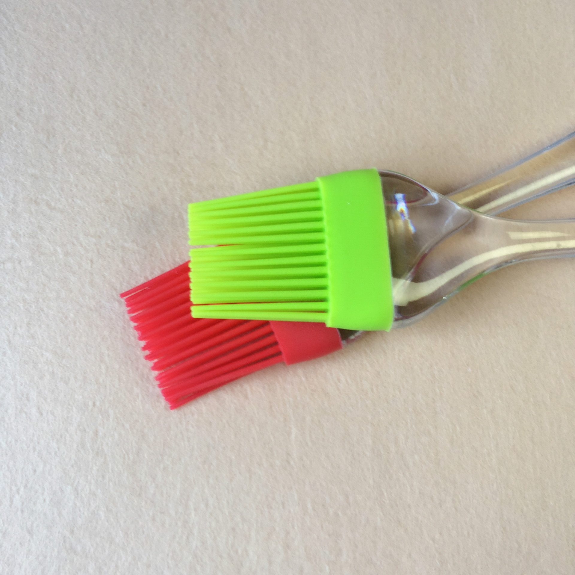 厂家供应 大号硅胶毛刷烧烤刷bbq 烘培diy耐高温硅胶刷