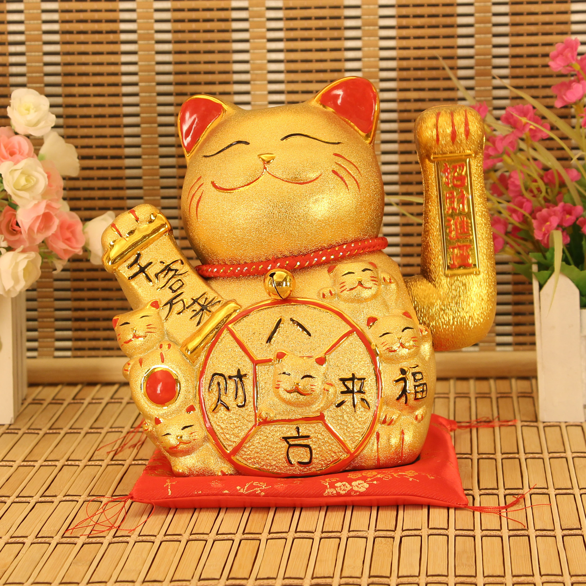 瓷厂|4年 |主营产品:招财猫;南瓜饼干罐;摇手招财猫;金色招财猫所在地