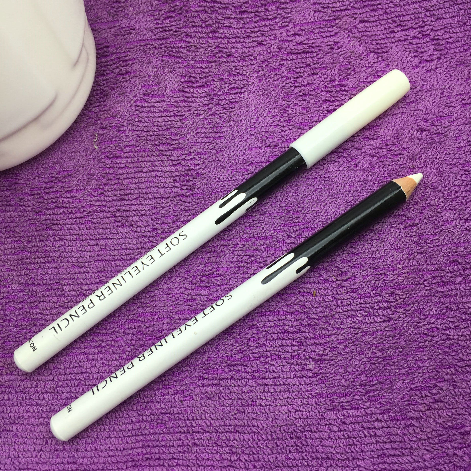 n亚马逊menow美诺木杆白色卧蚕眼线笔眼影笔p112