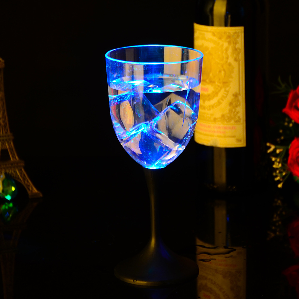 【厂家直销】鸡尾红酒发光酒杯 ps高脚 发光杯闪光杯 红酒发光杯