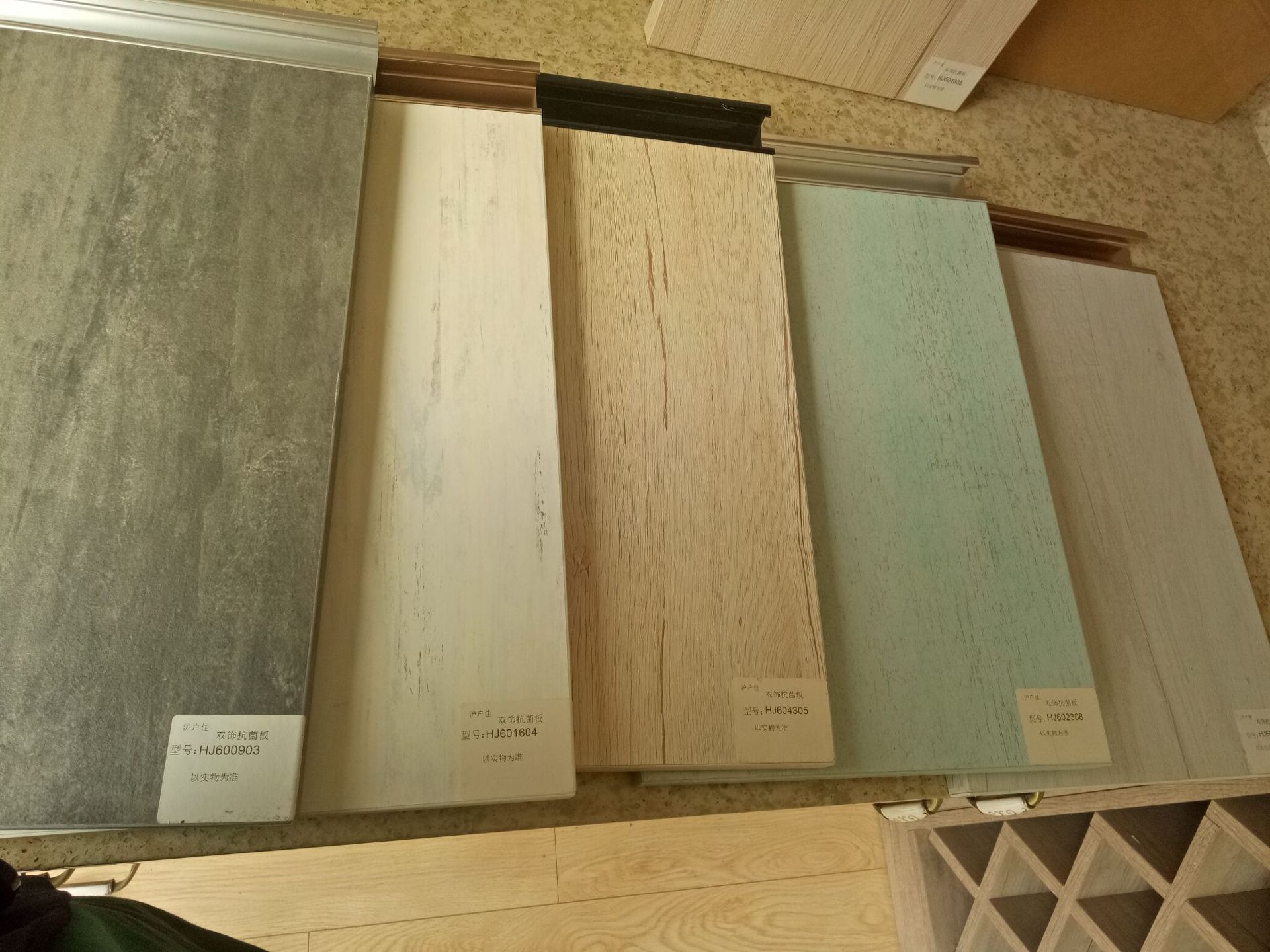 厂家直销橱柜衣柜双饰面门板定制加工酒柜鞋柜榻榻米柜全屋定制