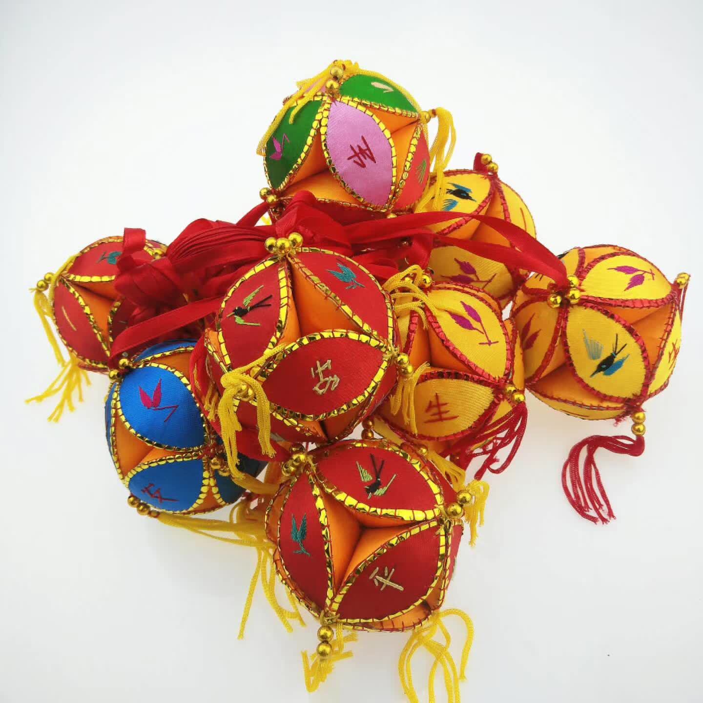 热销 广西壮乡绣球 少数民族特色手工艺品 汽车卧室喜庆挂饰品