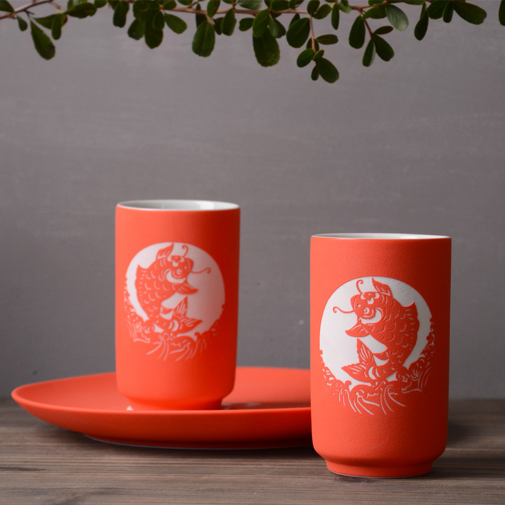 春节过年陶瓷杯手工雕刻年年有余水杯红色喜庆礼物新春贺礼随手礼