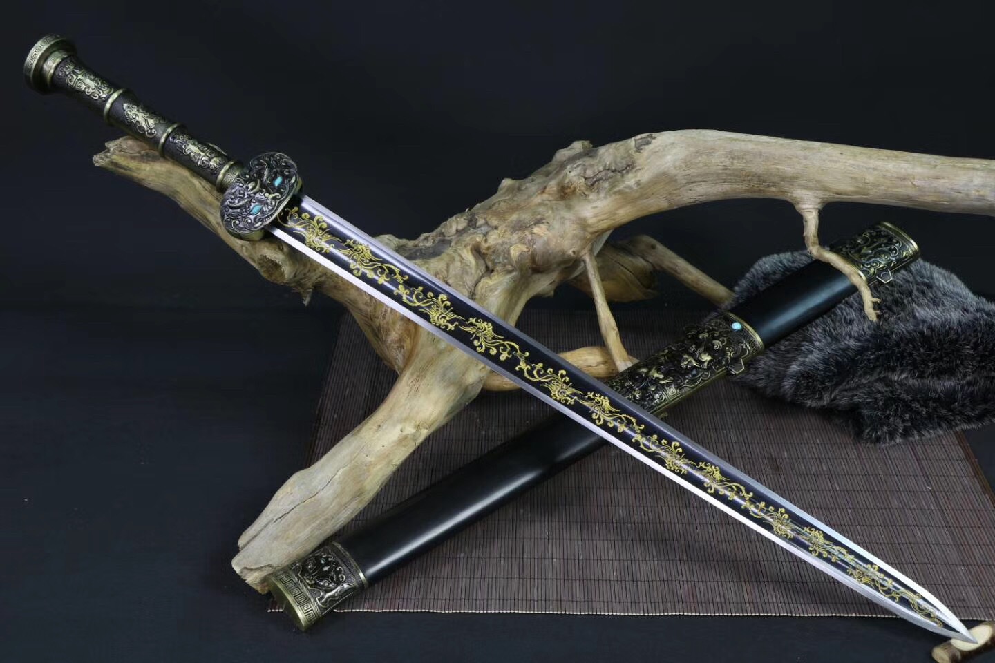 龙泉宝剑 汉剑赤壁剑八面剑双槽鎏铜长剑硬剑 风云战剑 厂家直销