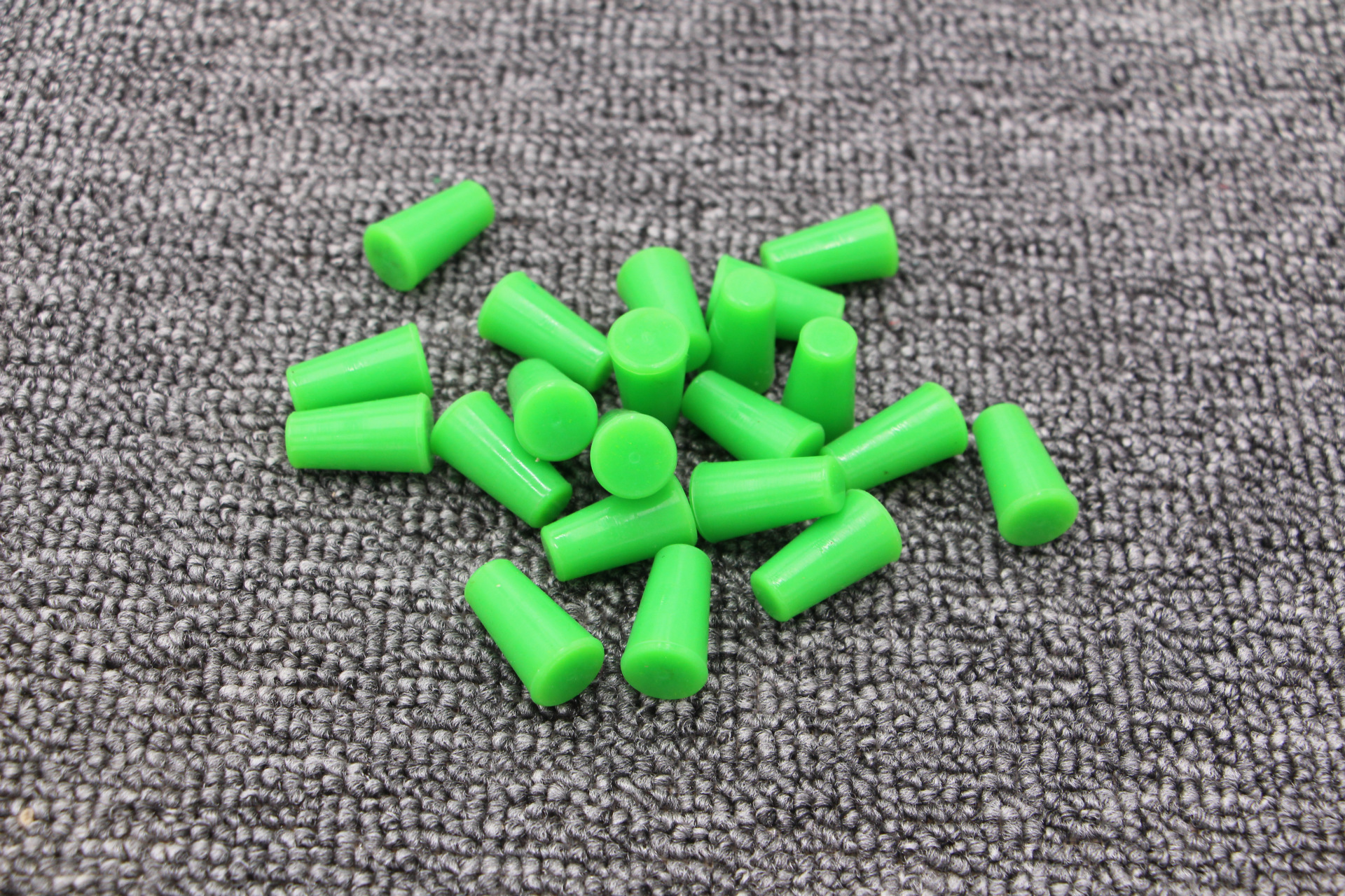 传统弹弓眼橡皮塞子扁皮塞 传统弓秒转扁皮筋弓 橡胶 弓眼塞