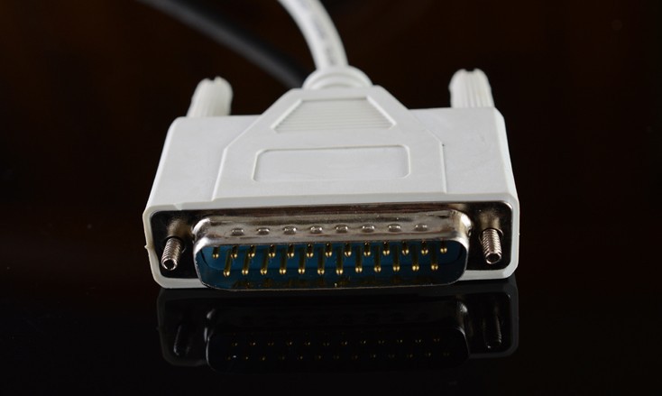 9转25 rs232串口线 9孔转25针 db9/db25 串口转并口线 1.5米