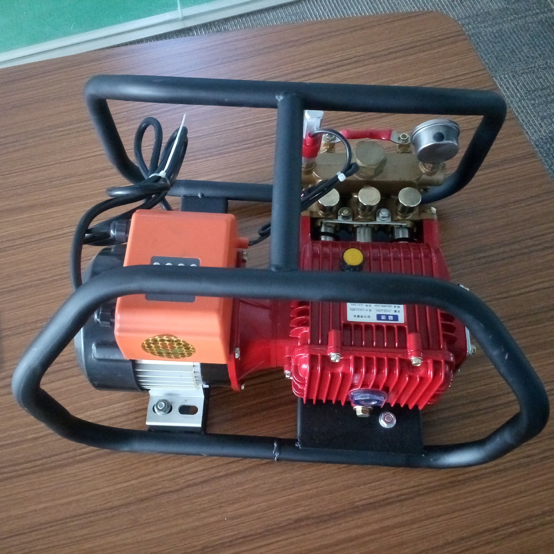 2018新款一体式打药喷雾机 园林果树打药泵电动48v蔬菜大棚喷雾机