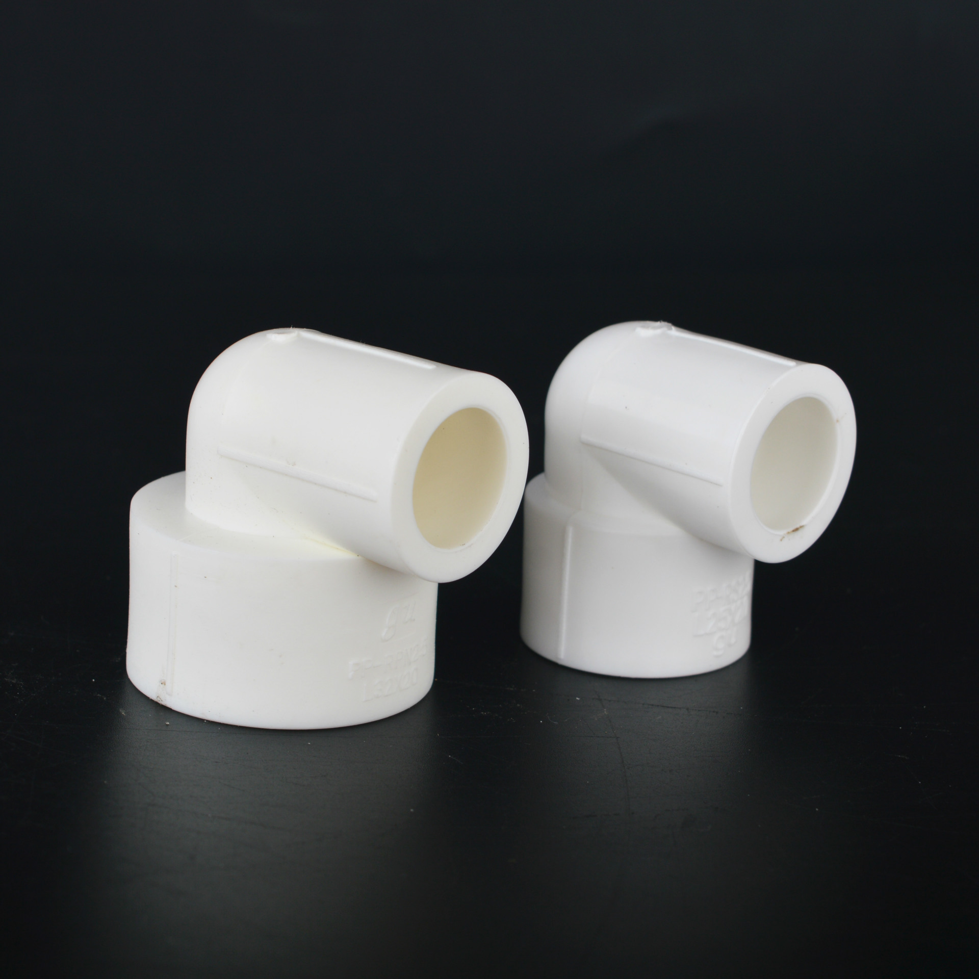 家装精品pp-r管件变径异径弯头水暖配件大小头变径弯头给水批发