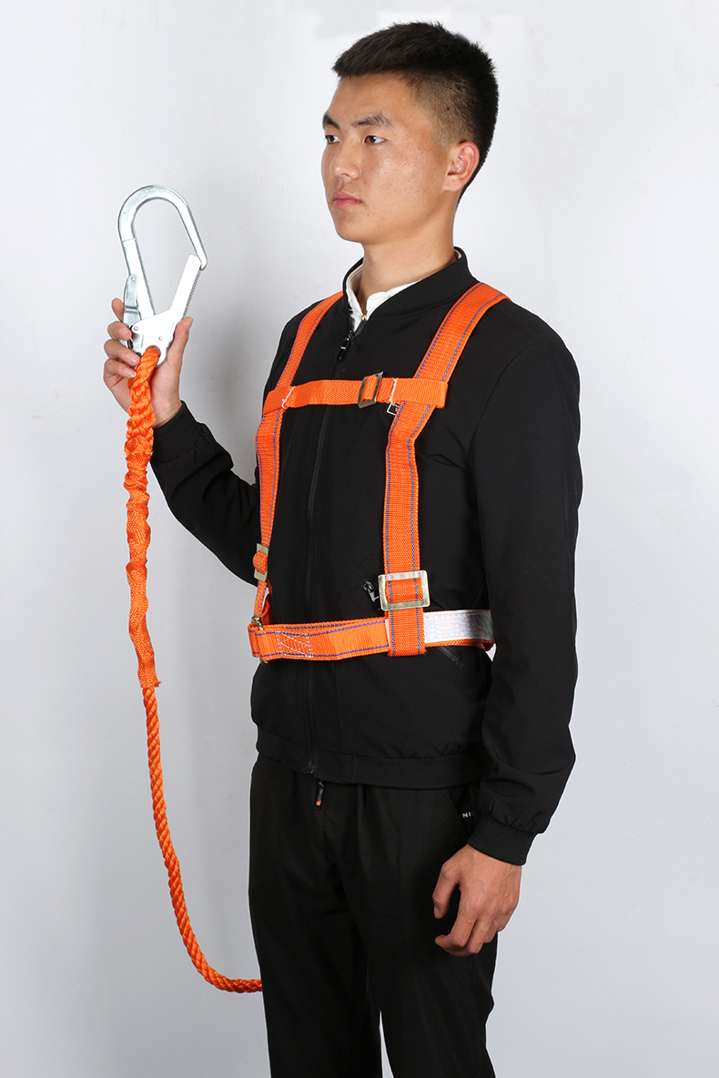 双背单大钩安全带2米高工作业防坠落半身式安全带批发质量检验