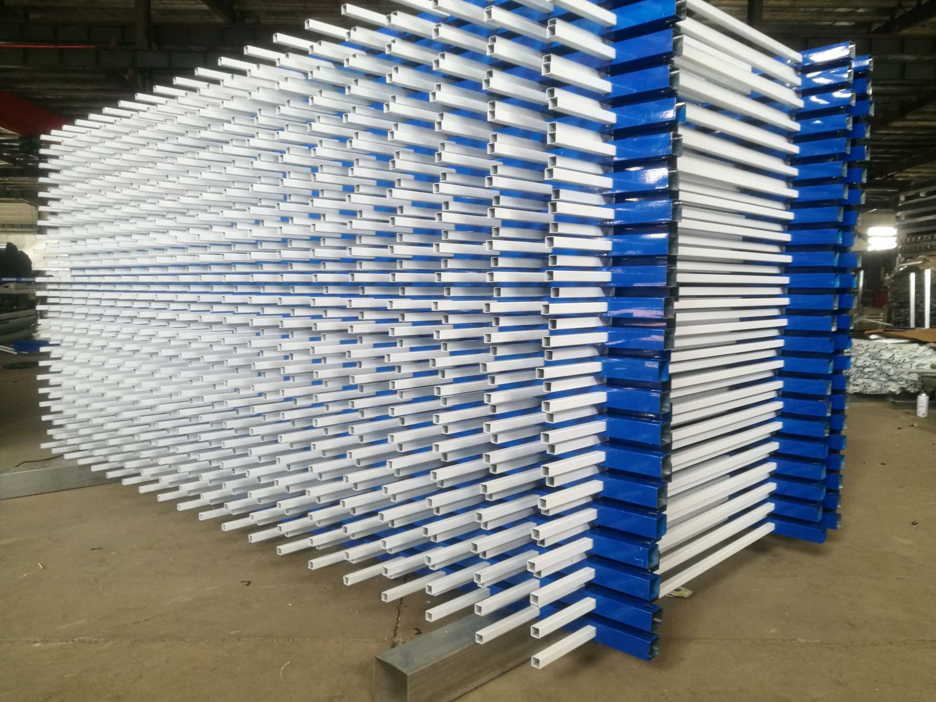 生产 喷涂锌钢 围栏 铁艺栅栏 镀锌烤漆围墙护栏