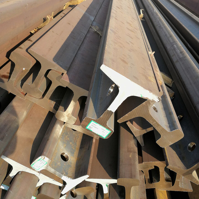 三种: ①起重机轨分为 qu120,qu100,qu80,qu70四种,材质一般为锰钢,单