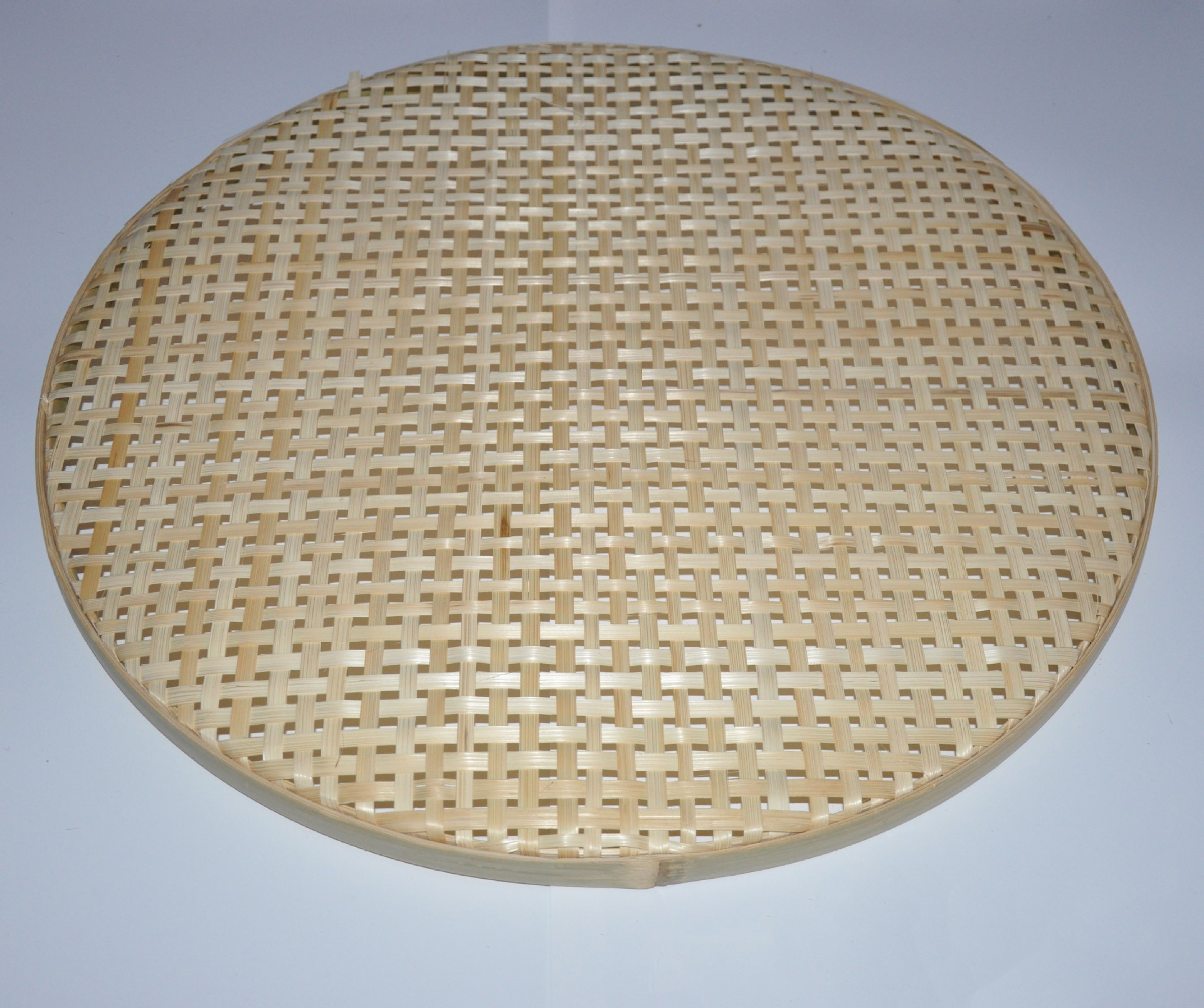 厂家直销传统手工竹编工艺品 有孔竹筛子晾晒竹匾簸箕竹制工艺品