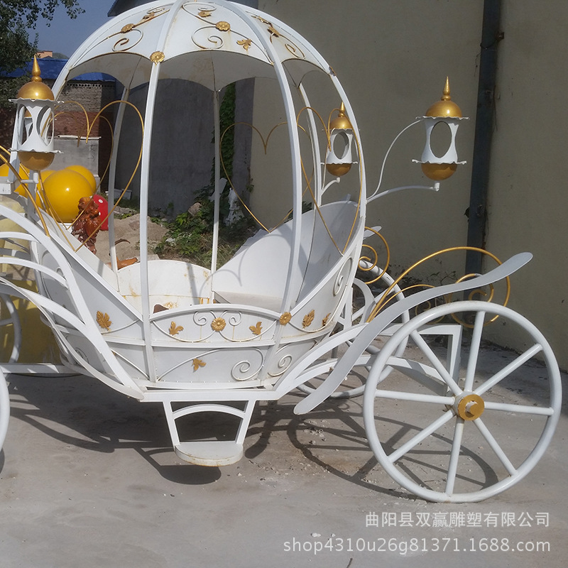 供应园林景观城市广场雕塑玻璃钢马车雕塑欧式马车雕塑