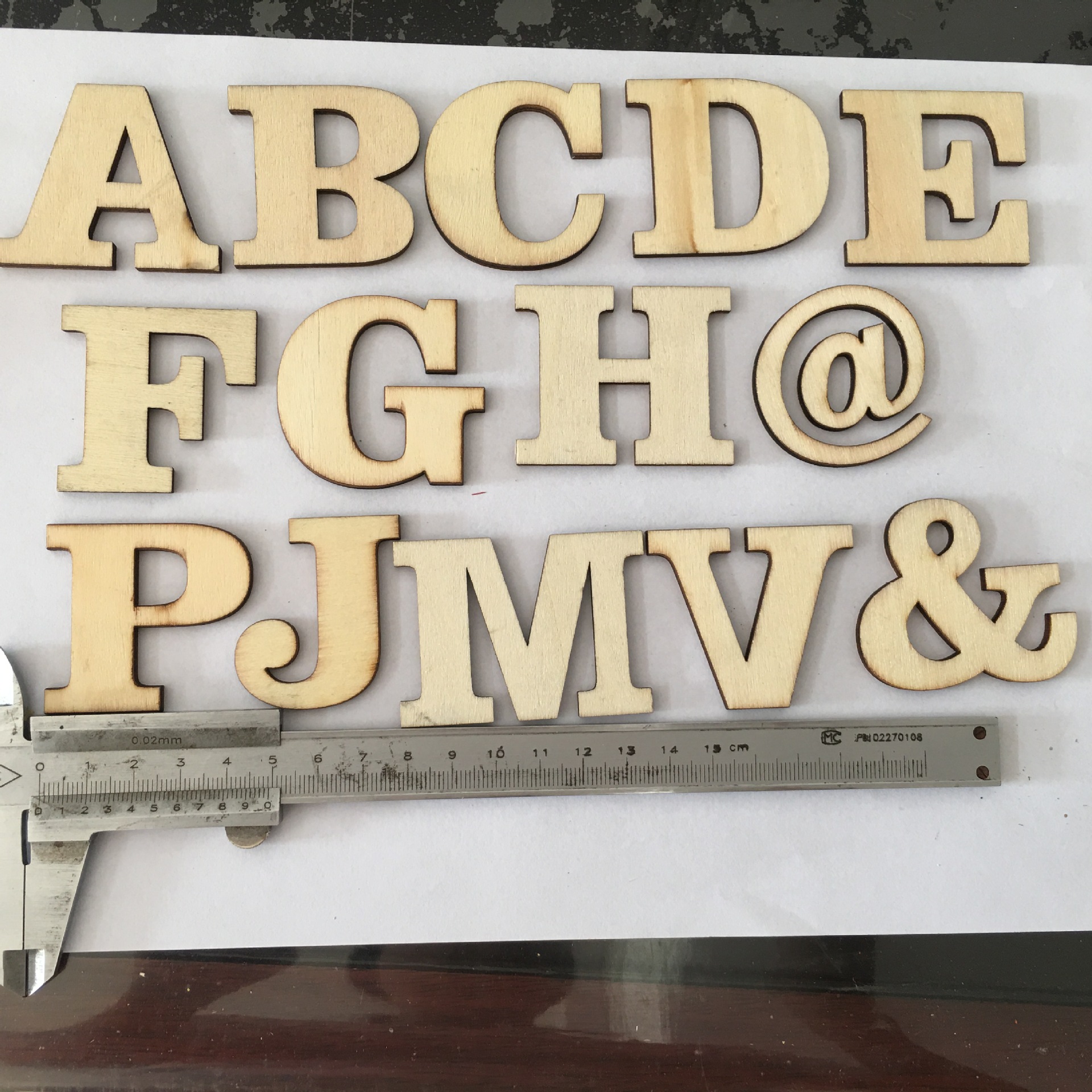 diy木质英文字母 原木色26英文字母加字符随机混发 100个一包