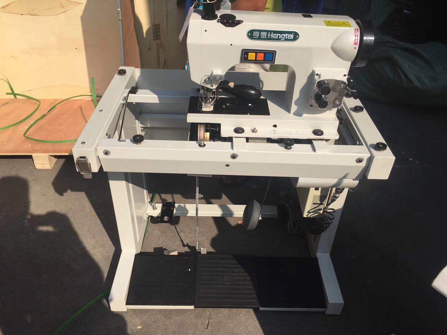 供应厂价直销全新高智能型781高级真珠边机各种二手服装缝纫设备