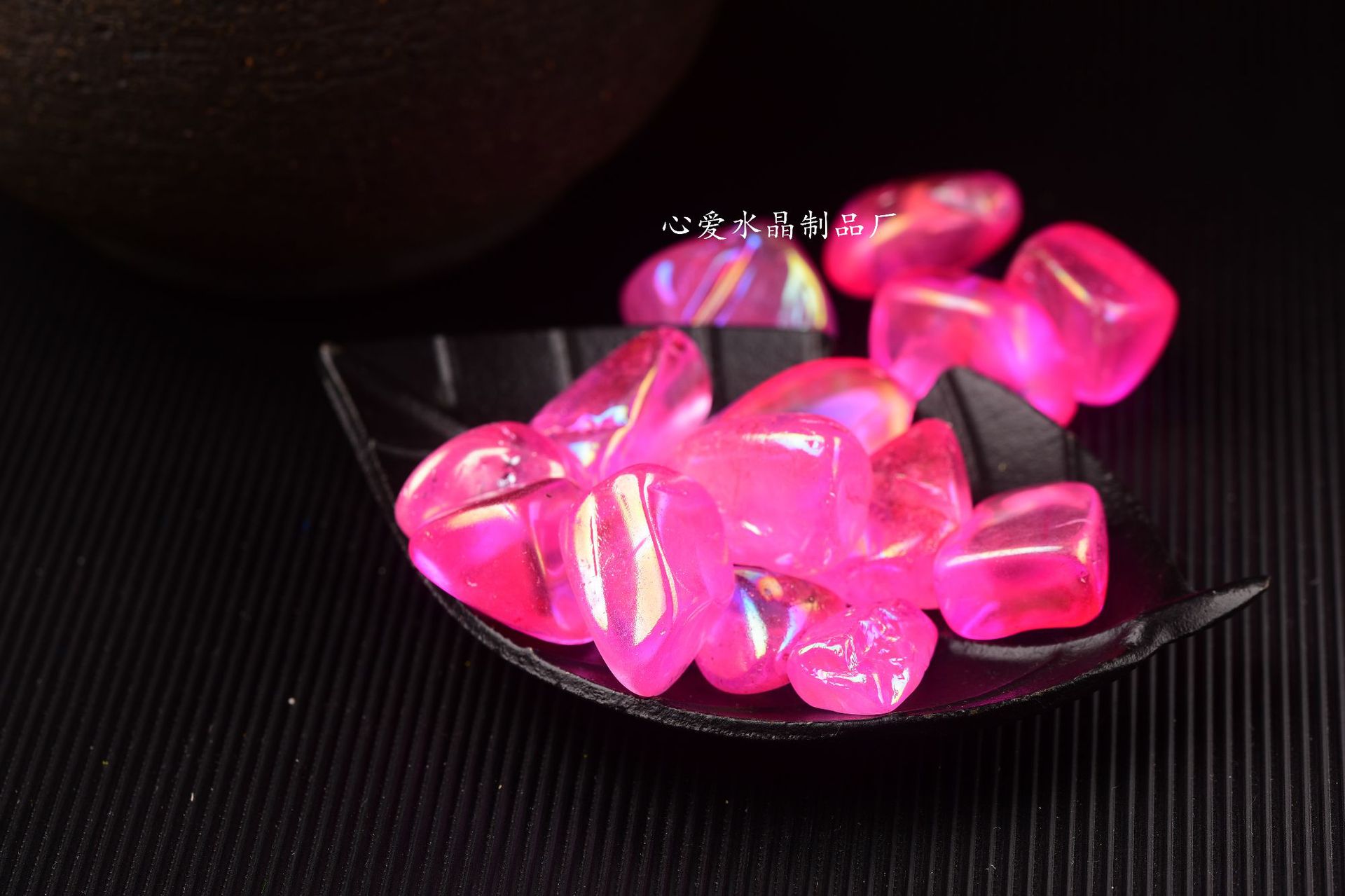 电镀天然水晶原石白水晶镀彩粉水晶碎石吊坠摆件能量石厂家批发