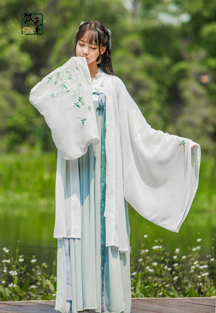 青若丝汉元素原创汉服女装对襟上襦半臂大袖衫复古刺绣齐胸襦裙