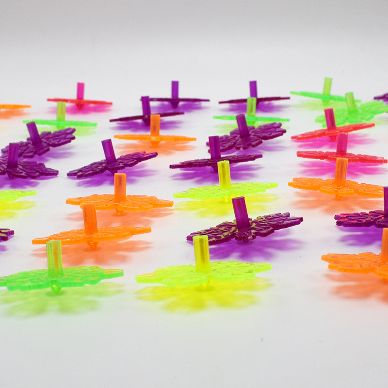 外贸热卖新品彩色雪花片积木陀螺玩具可做赠品装扭蛋玩具批发