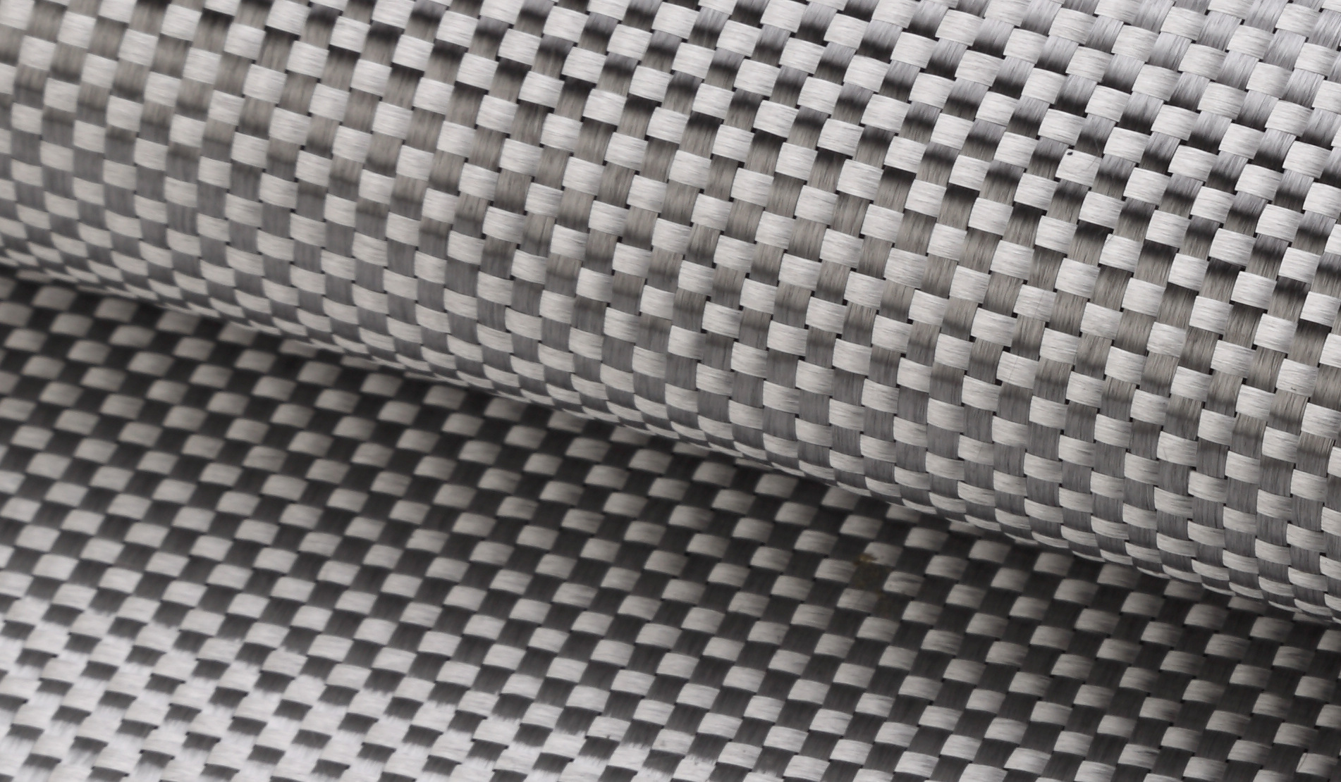 厂家直销玻璃纤维布电镀玻纤布3k-平纹银色彩玻布