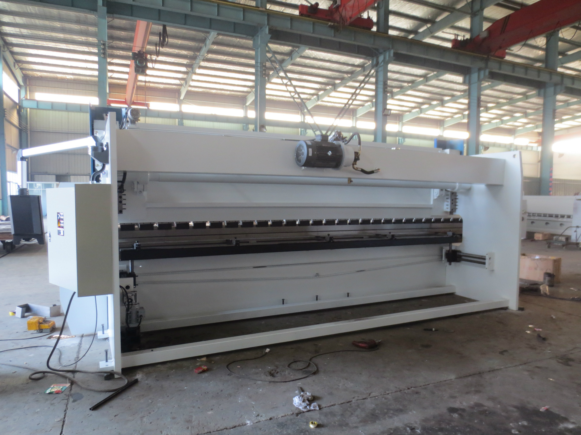 数控折弯机_款不锈钢制品液压折弯机数控折弯机什么好125t6米价格 - 