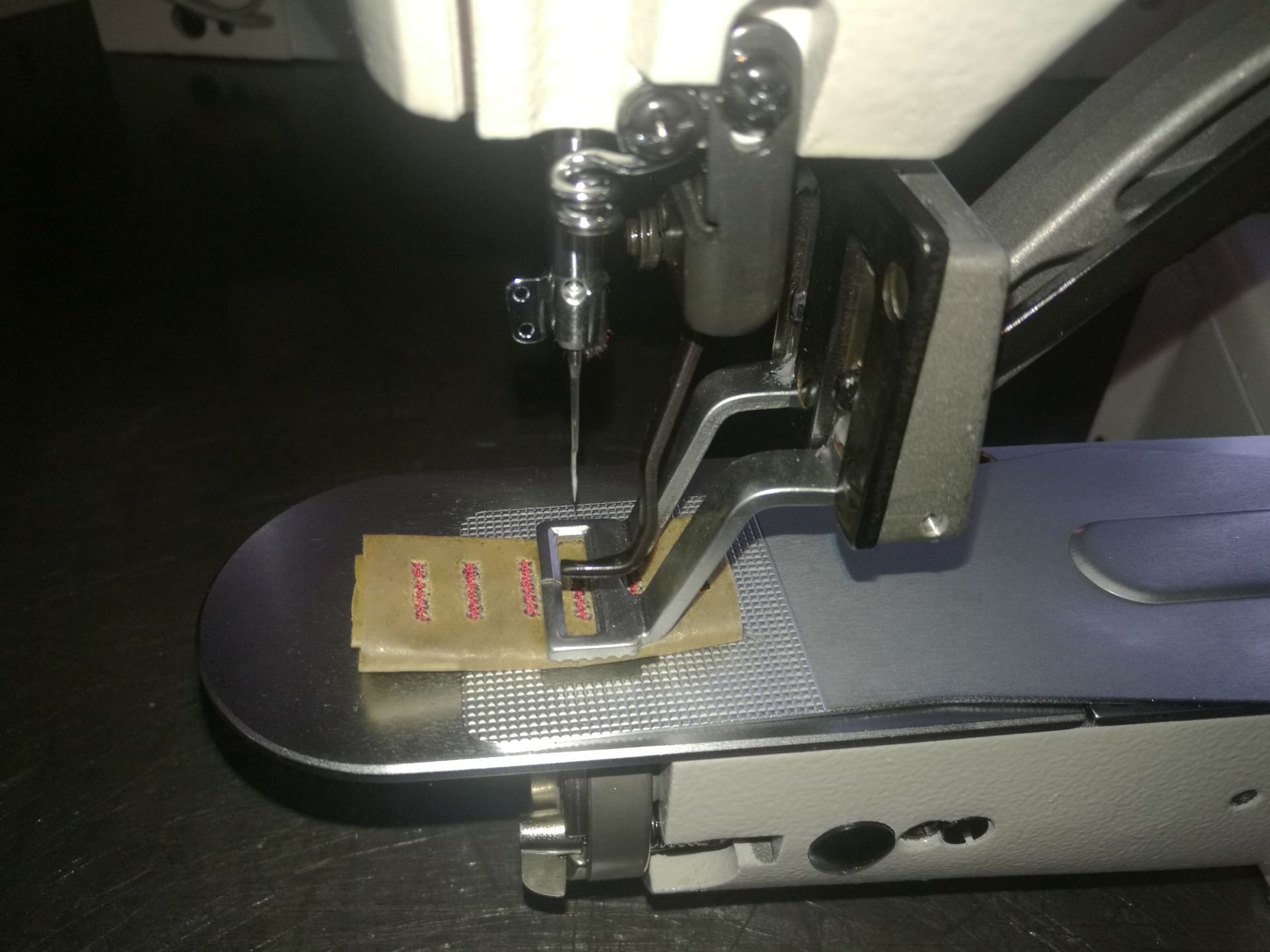 1903子母扣布扣钉扣机 1900打x 打框 船袜机打枣 帽眼打结机