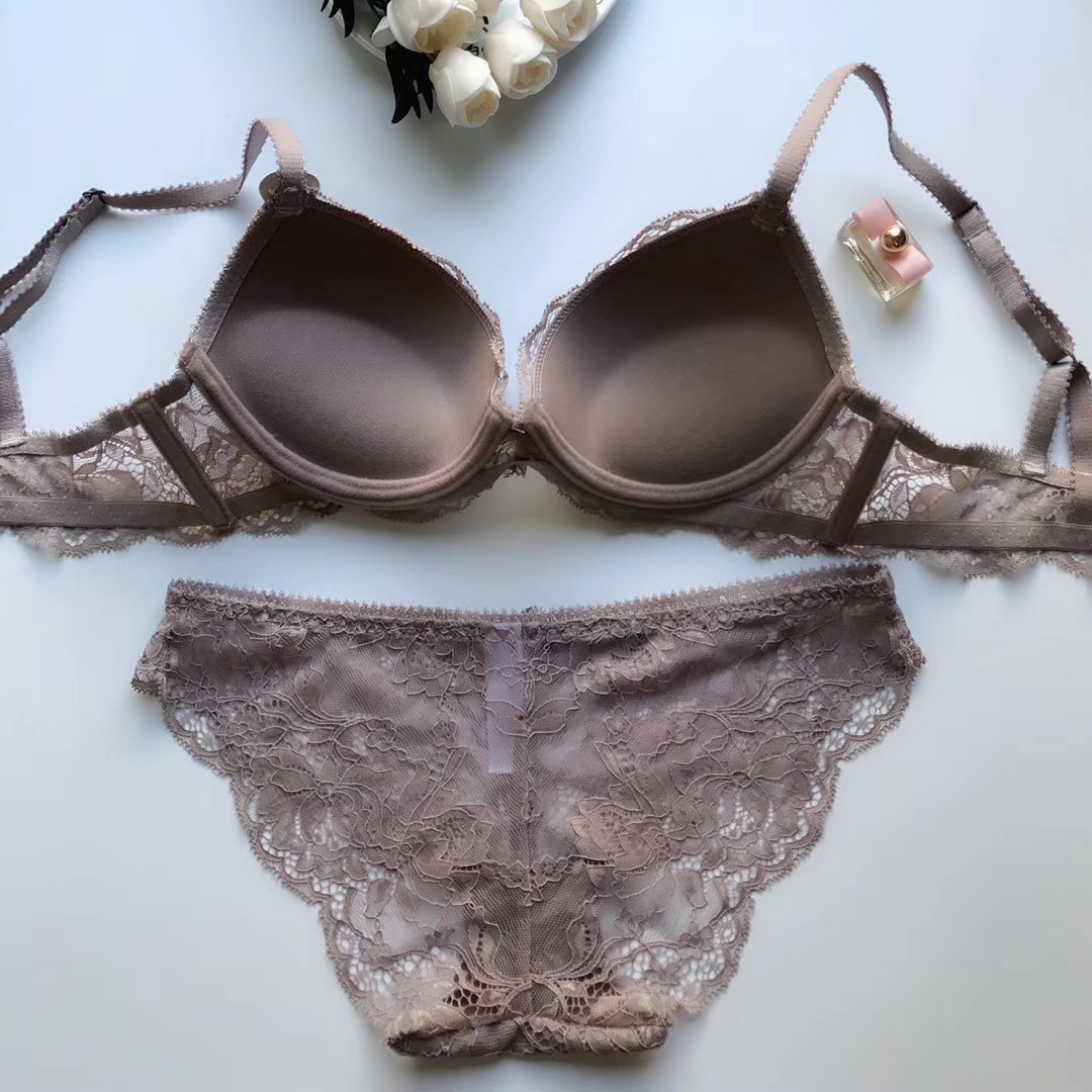 新款性感全蕾丝内衣女 深v聚拢上薄下厚文胸套装双排扣胸罩批发
