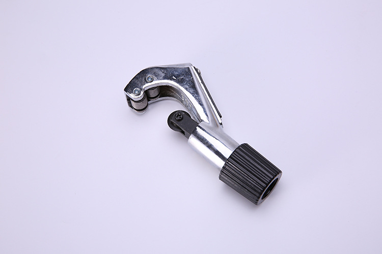 切割直径范围(")34切割直径范围(mm)1类型小型货号询问卖家型号专用割