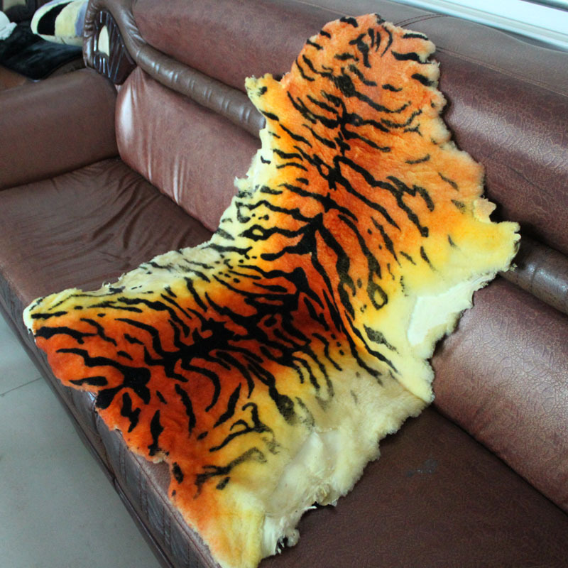 仿真老虎皮地毯客厅床边皮毛沙发坐垫整张壁挂茶座冬季飘窗垫椅垫