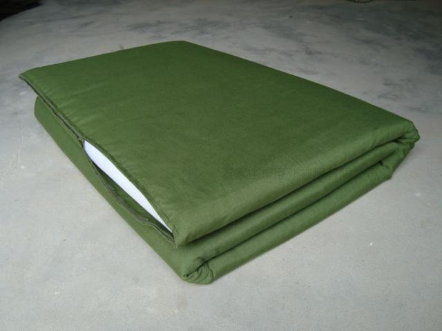 批发棉垫军绿色热熔防潮军褥子单位职工宿舍学生军训单人武床垫厂