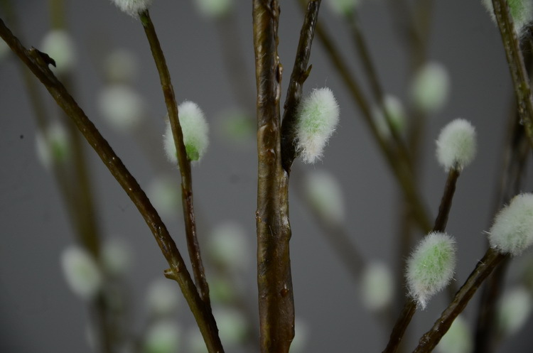 高档花卉批发市场 客厅装饰仿真假花批发 婚庆插花配材仿真银柳