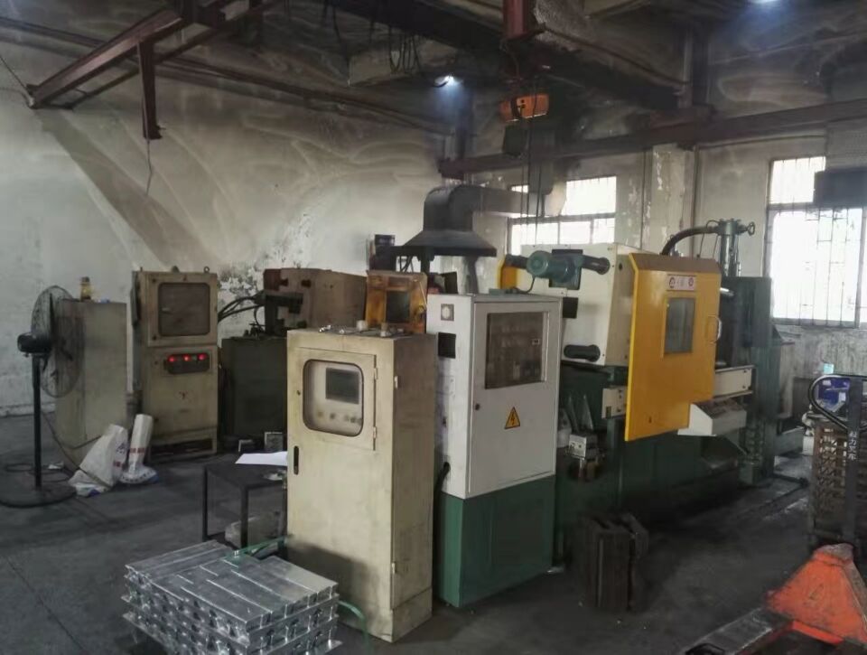 厂家转让二手力劲压铸机 30吨小型拉链五金锌合金压铸机9成新以上