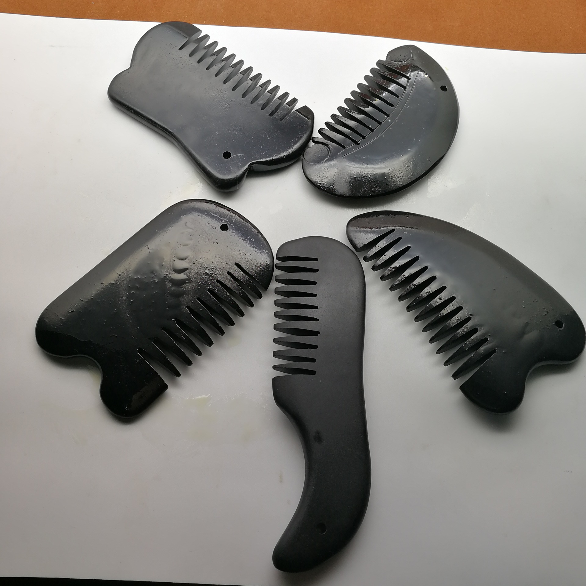 批发 按摩通经络u型砭石刮痧板梳子 保健砭石梳子 会销礼品