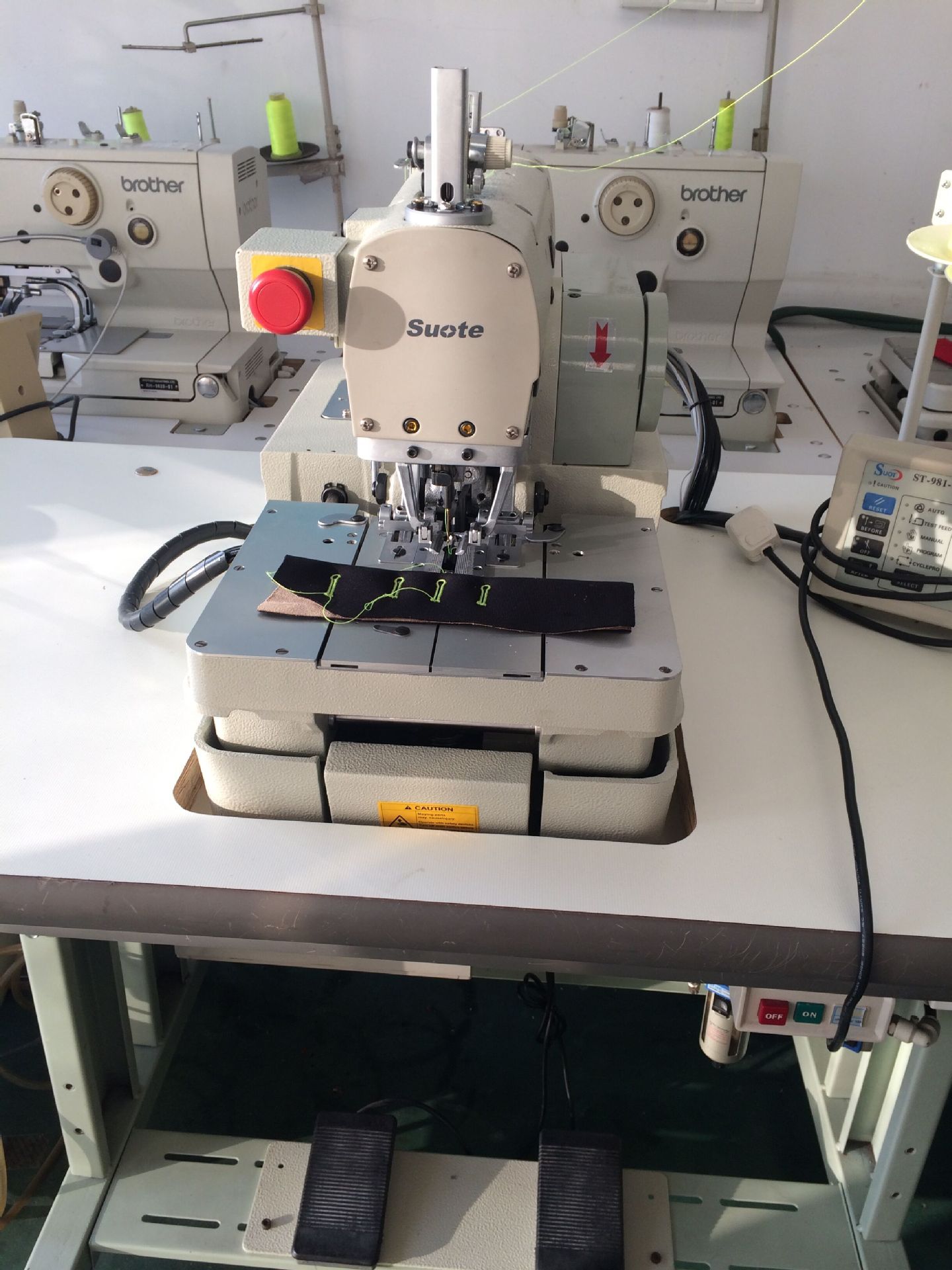 二手电脑圆头锁眼机,凤眼机,所特电脑圆锁,圆头锁眼机哪家好