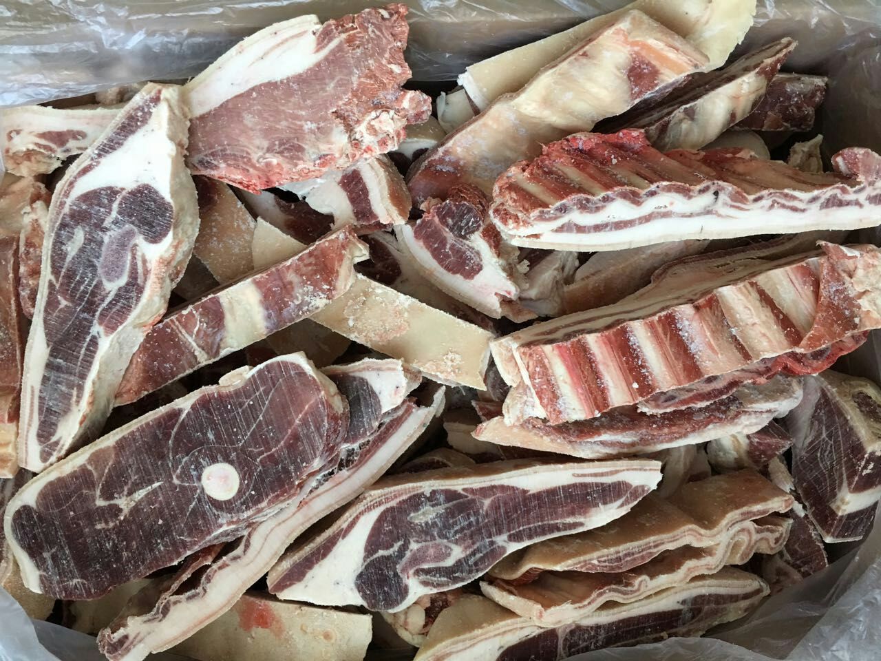 厂家批发羊棒骨 带肉羊棒骨 羊蝎子 羊脖骨 羊脊骨羊羽骨冷链配送