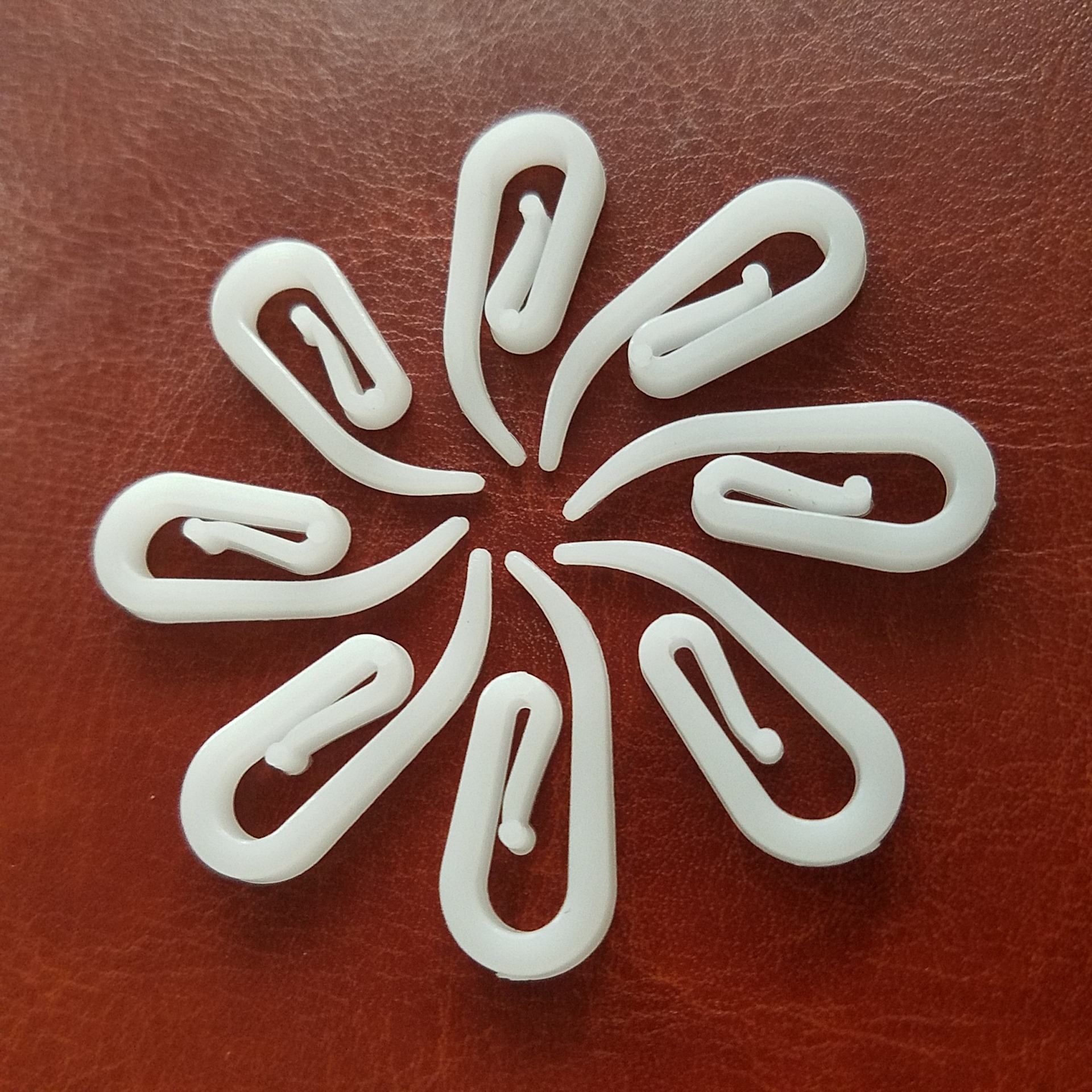 供应塑料钩 9字形钩 g字型钩窗帘配件布袋挂钩窗帘钩