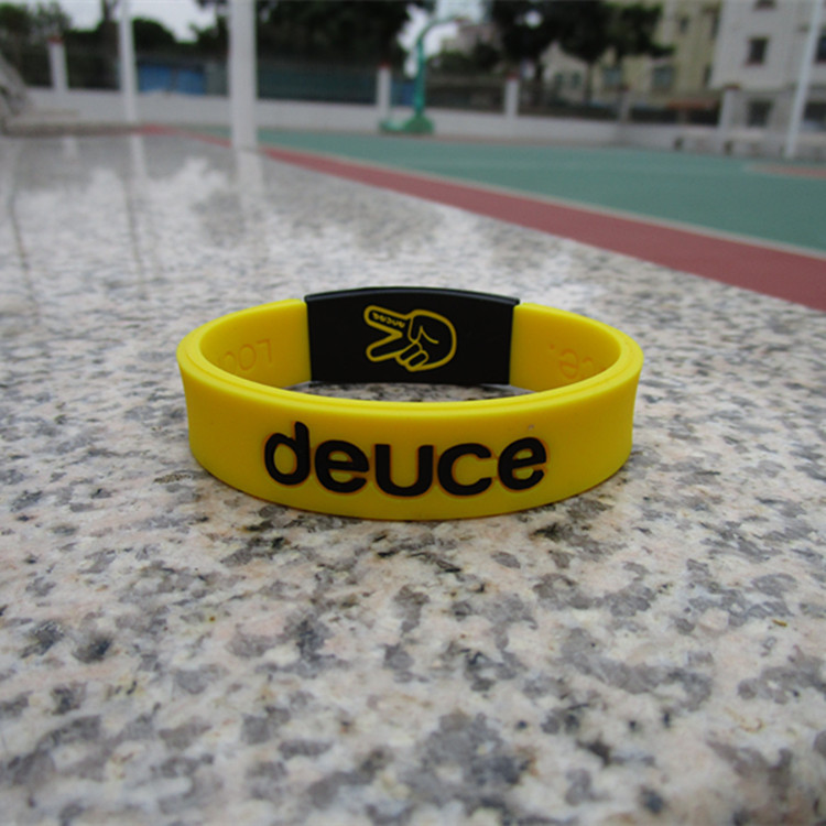 deuce潮版 剪刀手欧文同款篮球运动手环硅胶腕带球迷饰品欧美手链