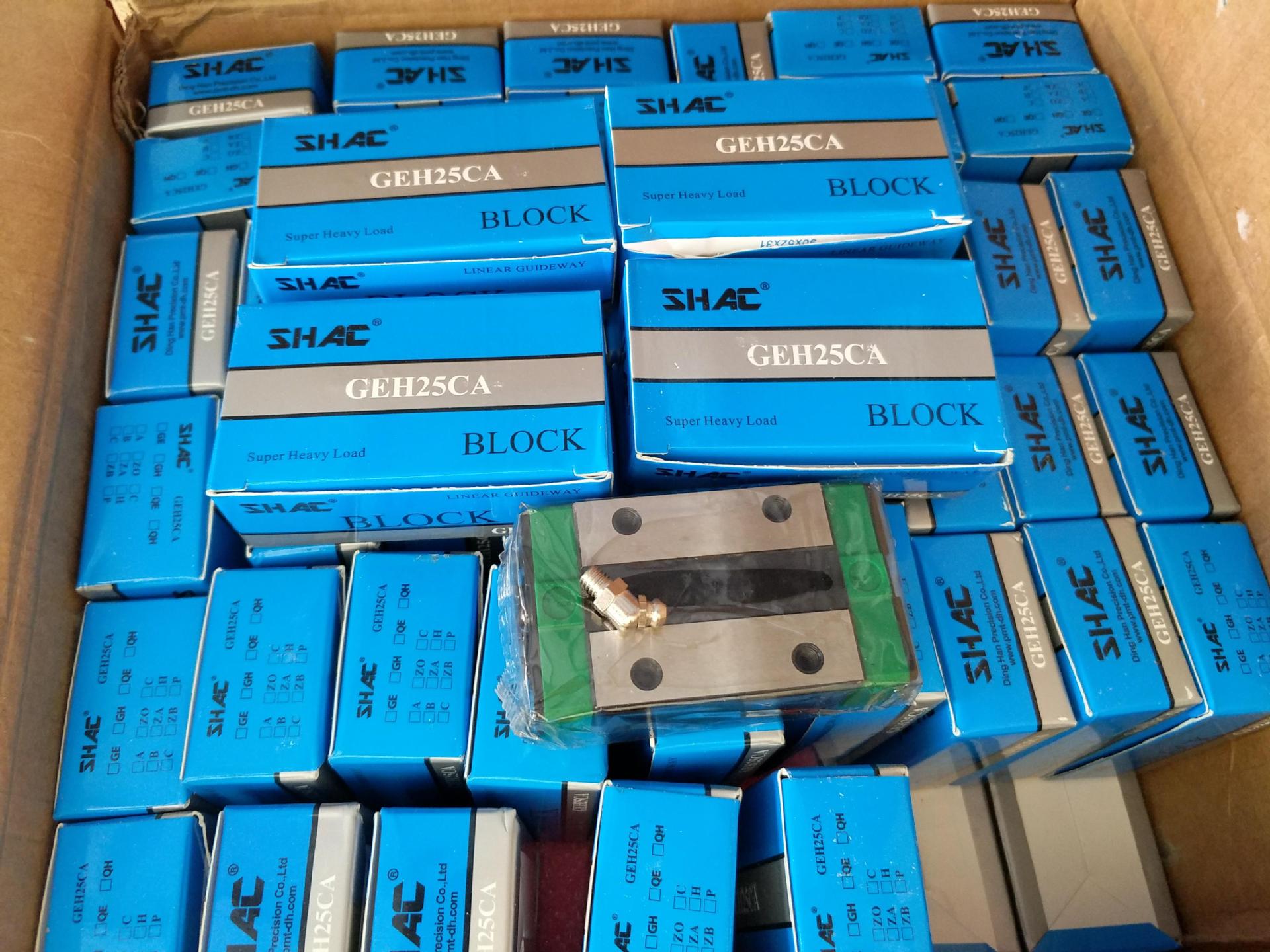 上银通用台湾鼎翰直线导轨滑块geh15ca geh20ca geh25ca geh30ca