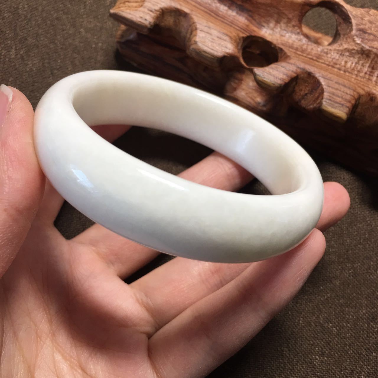 玉迷院 天然玉石手镯 女款白色玉镯子 大量批发 辽宁厂家直销