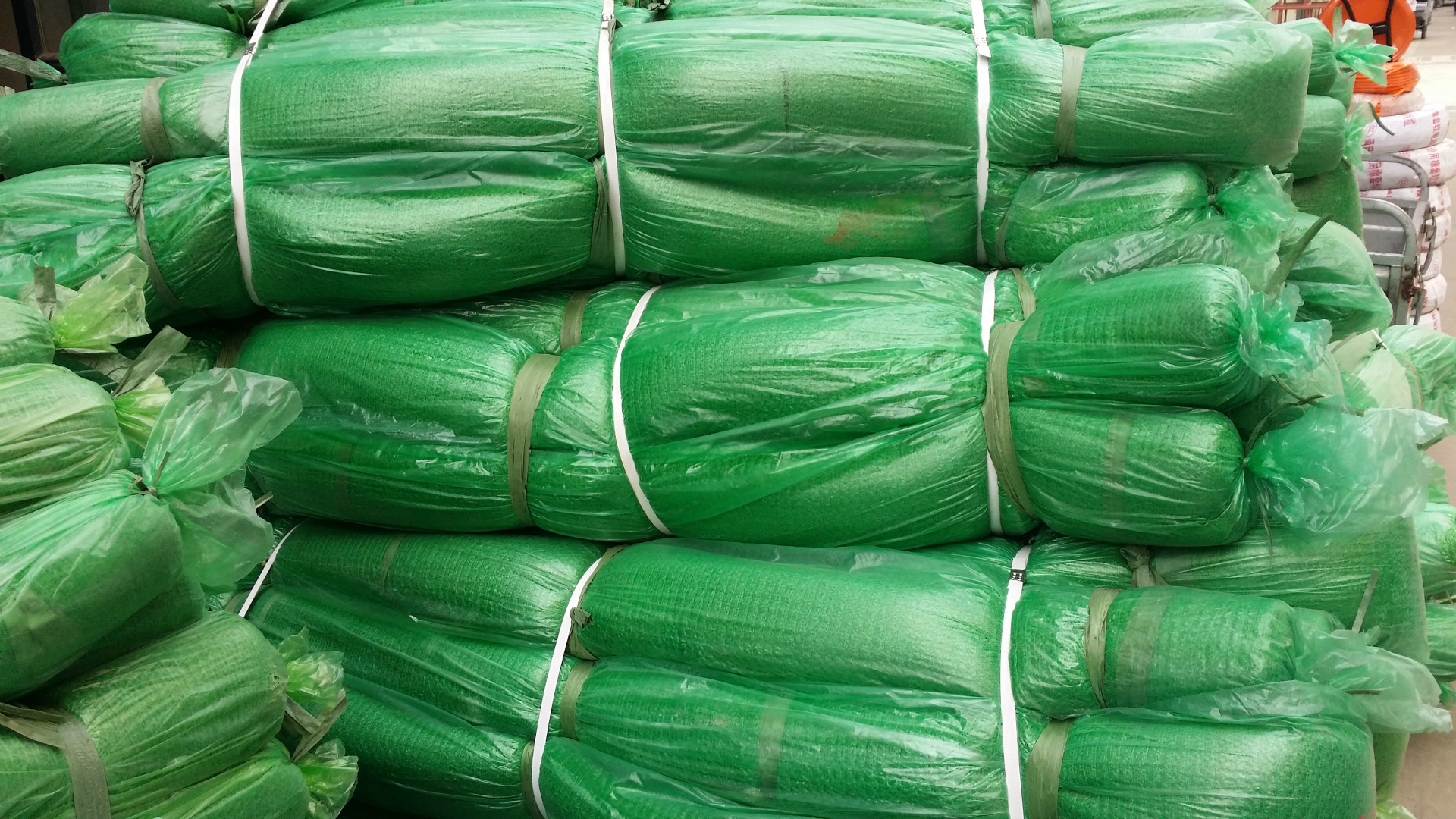 绿色遮阳网_厂价批发工地盖土网绿色防尘遮阳网 - 阿里巴巴