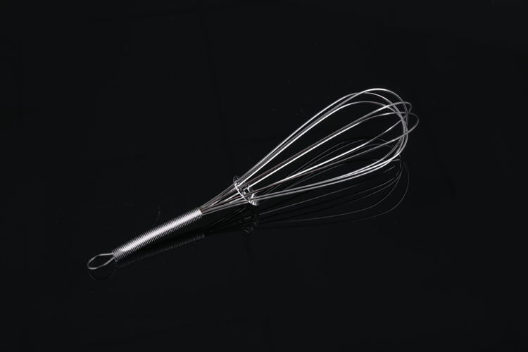 厂家直销中号弹簧打蛋器 手动打蛋器 搅拌器 烘焙小工具 促销赠品