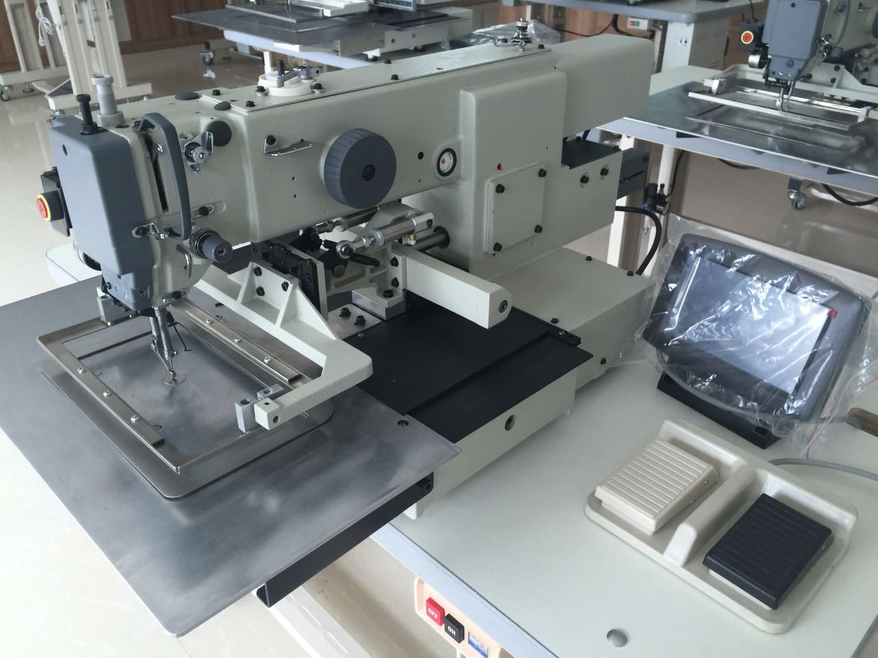 电脑花样机2010/2516/3020 批发零售全新花样缝纫机 工业电脑车设